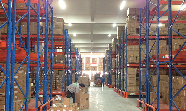 Medium Duty Racking